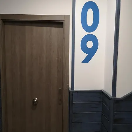 Monqar Playa 아파트 포스